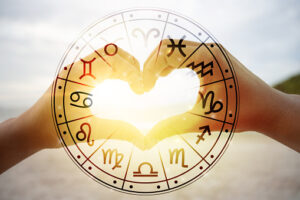 Astrologi og hænder med terapi
